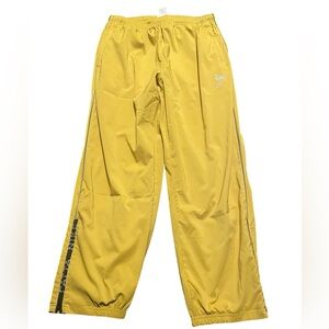 Nike patta running club mens L sweatpants